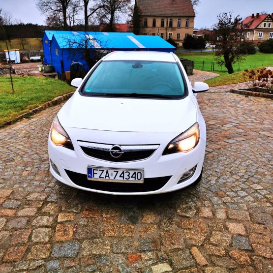 Samochód osobowy Opel Astra 1.7 CDTI DPF Sports Tourer